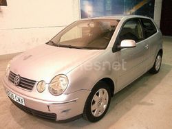 Gris / plata Usado 2003 VW Polo Highline Berlina | 2710 € (Buen precio)
