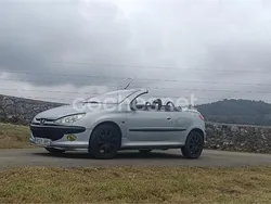 Gris / plata Usado 2001 Peugeot 206 Descapotable | 2000 € (Buen precio)