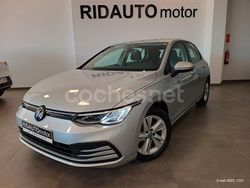 Gris / plata Usado 2022 VW Golf VIII Life Berlina | 21.790 € (Precio justo)