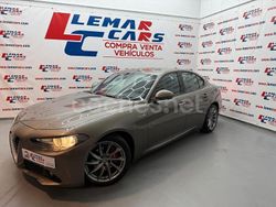 Beige Usado 2017 Alfa Romeo Giulia Super Berlina | 17.900 € (Precio justo)