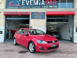 Rojo Usado 2017 VW Golf VII Advance Berlina | 8990 € (Buen precio)