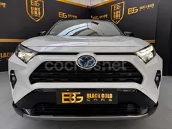 Blanco Usado 2024 Toyota RAV4 Hybrid Style SUV | 39.990 € (Precio justo)