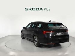 Negro Usado 2025 Skoda Octavia SportLine Familiar | 34.700 € (Un poco caro)