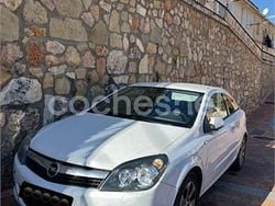 Blanco Usado 2008 Opel Astra GTC Sport Berlina | 4200 € (Precio justo)