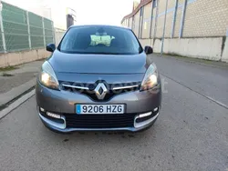 Gris / plata Usado 2014 Renault Scénic III LIMITED Monovolumen | 8500 € (Un poco caro)