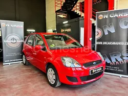 Rojo Usado 2007 Ford Fiesta Utilitario | 3999 € (Precio justo)