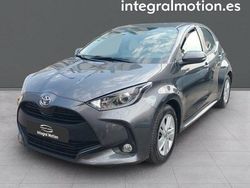 Usado 2021 Toyota Yaris Edition Utilitario | 16.900 € (Un poco caro)
