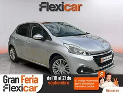 Gris / plata Usado 2017 Peugeot 208 Style Utilitario | 8490 € (Precio justo)
