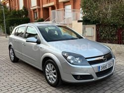 Gris / plata Usado 2005 Opel Astra Cosmo Berlina | 2900 € (Precio justo)