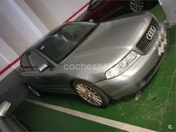 Gris / plata Usado 2000 Audi A4 Berlina | 3100 €