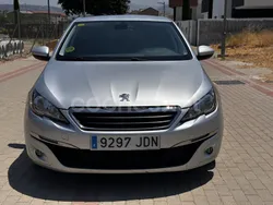 Gris / plata Usado 2015 Peugeot 308 Style Berlina | 7999 € (Precio justo)