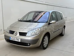 Beige Usado 2007 Renault Grand Scénic II Expression Monovolumen | 3990 € (Buen precio)
