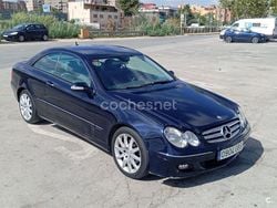 Azul Usado 2005 Mercedes CLK220 Elegance Coupe | 3500 €