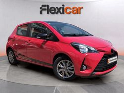 Rojo Usado 2018 Toyota Yaris Active Berlina | 9090 € (Buen precio)