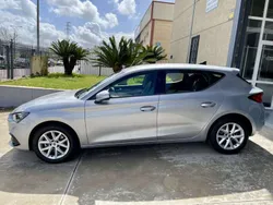 Plateado Usado 2023 Seat Leon Style Utilitario | 18.700 € (Buen precio)