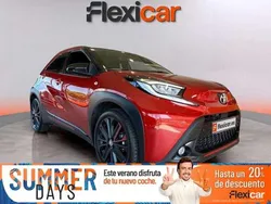 Burdeos Usado 2024 Toyota Aygo Live Utilitario | 14.790 € (Precio justo)