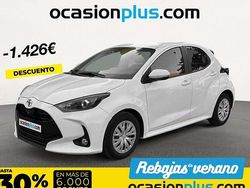 Blanco Usado 2023 Toyota Yaris Active Utilitario | 13.864 € (Precio justo)