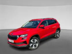Rojo Usado 2024 Skoda Karoq Ambition SUV | 24.790 € (Un poco caro)