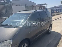 Gris / plata Usado 2001 Ford Galaxy Trend Monovolumen | 3500 €