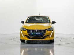 Amarillo Usado 2024 Peugeot 208 Allure Utilitario | 14.990 € (Precio justo)