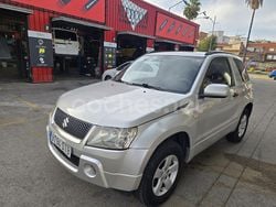 Gris / plata Usado 2005 Suzuki Grand Vitara SUV | 6900 € (Precio justo)