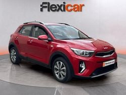 Rojo Usado 2023 Kia Stonic 2 SUV | 14.390 € (Precio justo)