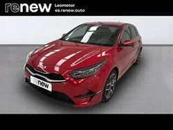 Rojo Usado 2022 Kia Ceed Berlina | 16.900 € (Buen precio)