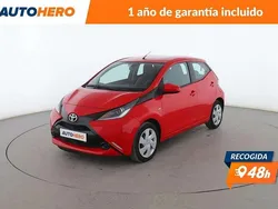 Rojo Usado 2016 Toyota Aygo X-play Utilitario | 8299 € (Buen precio)