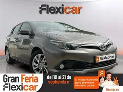 Beige Usado 2017 Toyota Auris Hybrid Active Berlina | 17.990 € (Un poco caro)