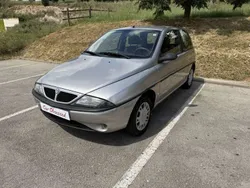 Plateado Usado 1998 Lancia Ypsilon Utilitario | 990 €