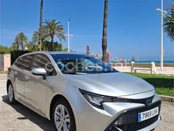 Gris / plata Usado 2021 Toyota Corolla Active Familiar | 19.500 € (Precio justo)