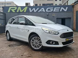 Blanco Usado 2017 Ford S-MAX Trend Monovolumen | 11.500 €