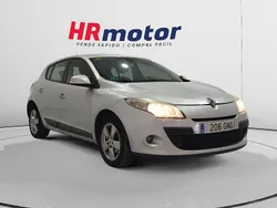Gris Usado 2009 Renault Mégane III Dynamique Berlina | 5010 € (Precio justo)