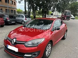 Rojo Usado 2016 Renault Mégane III LIMITED Coupe | 8000 € (Precio justo)