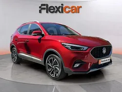 Rojo Usado 2024 MG ZS Luxury Berlina | 15.990 € (Precio justo)