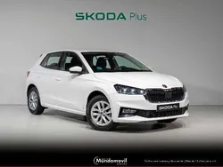 Blanco glaciar metalizado Usado 2024 Skoda Fabia Selection | 17.900 € (Caro)