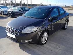 Gris / plata Usado 2011 Fiat Linea Active Berlina | 4800 € (Un poco caro)