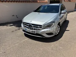 Gris / plata Usado 2015 Mercedes A180 AMG line Berlina | 13.300 € (Super precio)