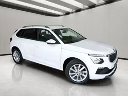 Blanco Nuevo 2024 Skoda Kamiq Selection SUV | 22.550 € (Precio justo)