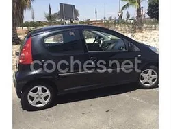Negro Usado 2010 Peugeot 107 Utilitario | 2800 €