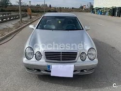 Gris / plata Usado 2000 Mercedes CLK230 Avantgarde Coupe | 10.000 €