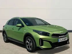 Verde Usado 2024 Kia XCeed SUV | 22.100 € (Precio justo)