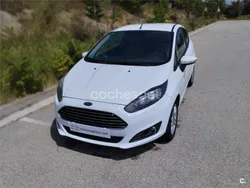 Blanco Usado 2014 Ford Fiesta Trend Utilitario | 4700 € (Precio justo)