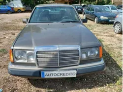 Gris Usado 1991 Mercedes E300 Berlina | 2500 €