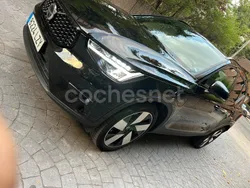 Negro Usado 2022 Volvo XC40 R-Design SUV | 34.000 € (Un poco caro)