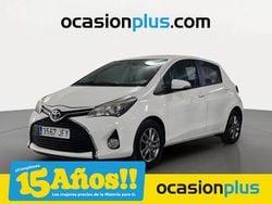 Blanco Usado 2015 Toyota Yaris Active Utilitario | 11.790 € (Precio justo)