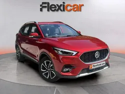 Rojo Usado 2024 MG ZS Luxury Berlina | 17.690 € (Precio justo)