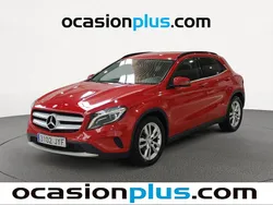 Rojo Usado 2017 Mercedes GLA200 Urban SUV | 19.200 € (Precio justo)