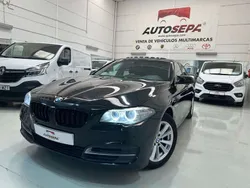 Negro Usado 2014 BMW 520 Comfort Edition Berlina | 13.999 € (Precio justo)