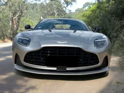 Plateado Nuevo 2024 Aston Martin DB12 Coupe | 269.000 € (Super precio)